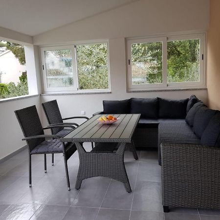 Appartamento Relax Zone III Malinska Esterno foto